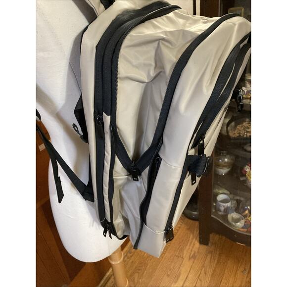 Duchamp London Expandable Travel Backpack Suitcase New Tan Carry-On USB Nylon - Picture 8 of 16